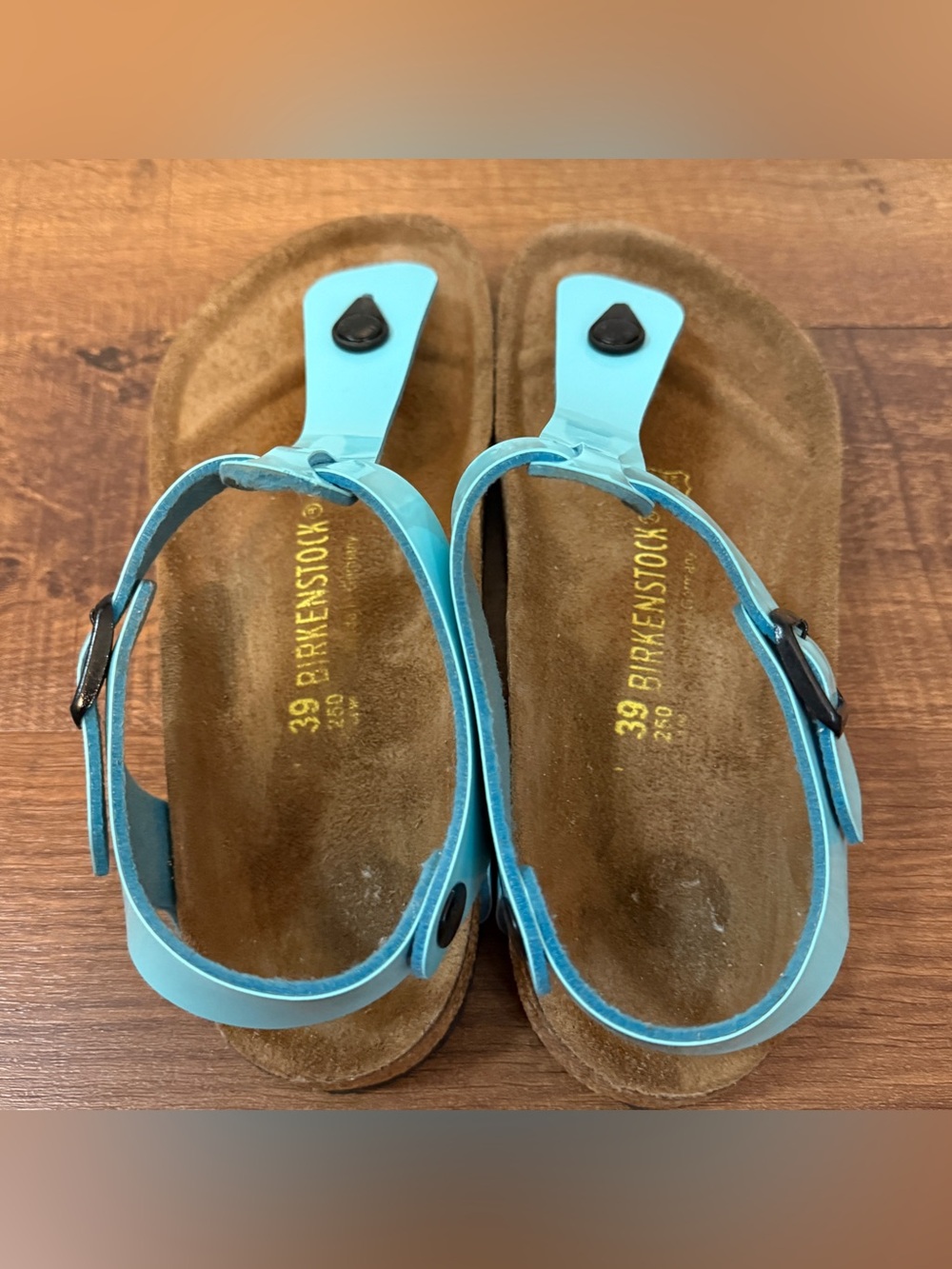 Birkenstock Gizeh Birko-Flor Patent Aqua Blue T-Strap Sandals Women’s EU 39 US 8 - Picture 7 of 10